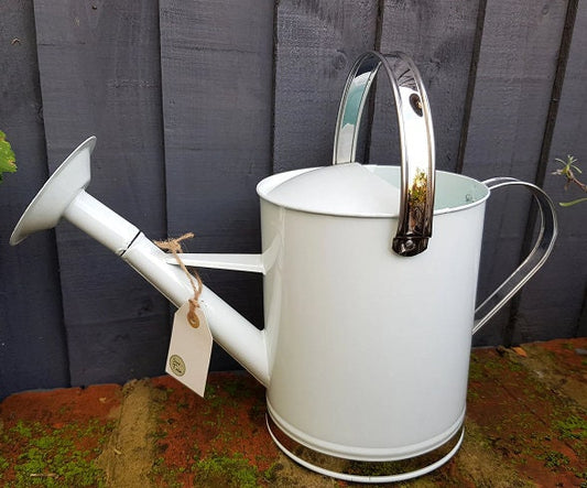 White watering can with silver handle (Slightly damaged)